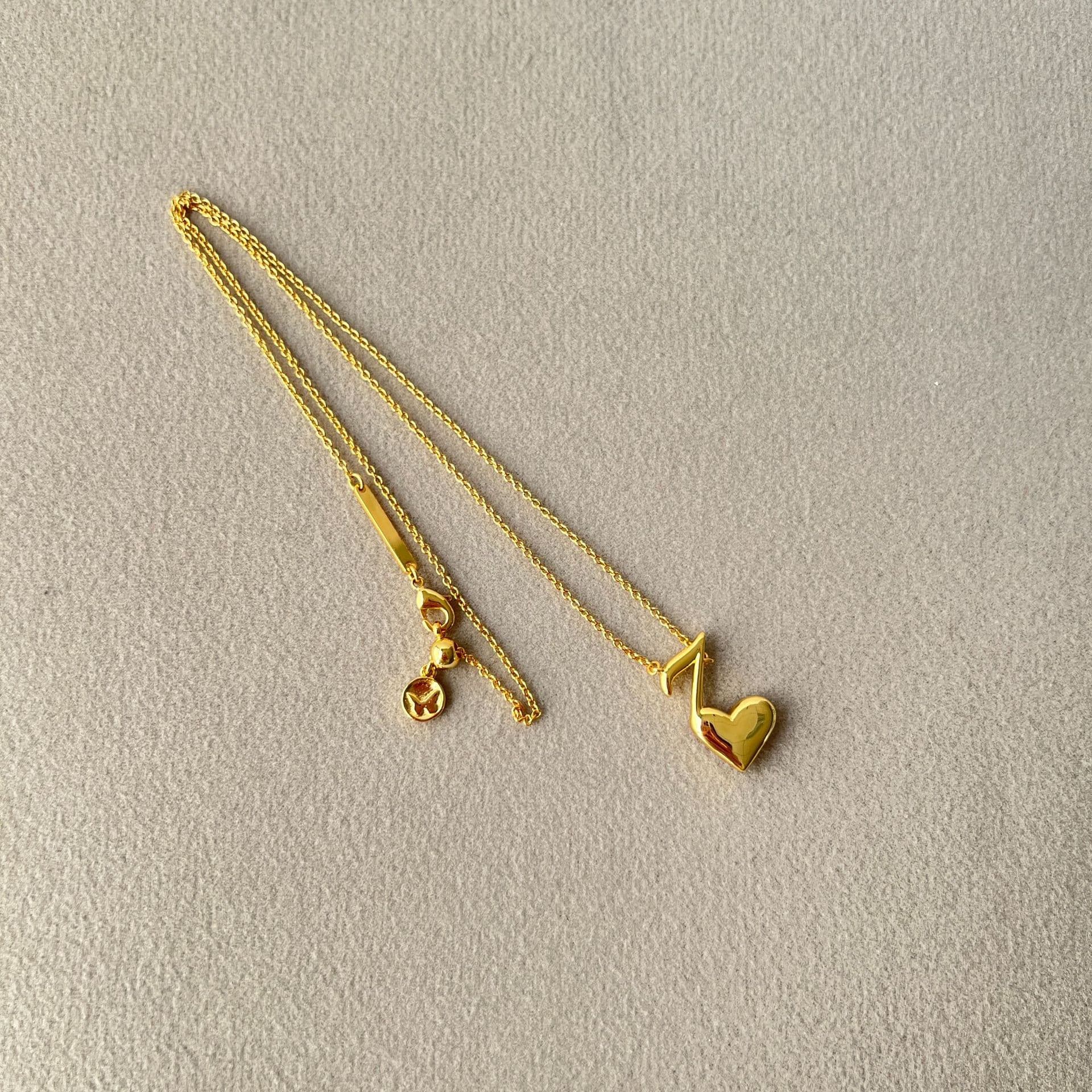 ゴールドアクセサリー レディース ピンクハートペンダントネックレス