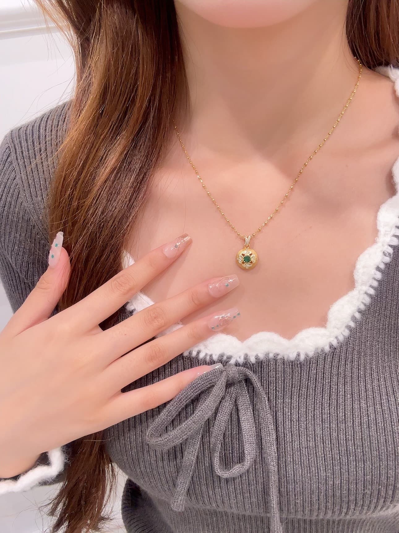 ゴールドアクセサリー レディース クラシカル宝石ペンダントネックレス