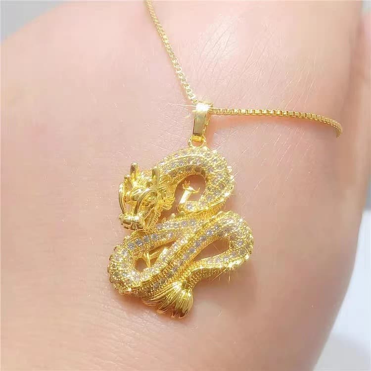 ゴールドアクセサリー 龍 ペンダント ネックレス ドラゴン 男女兼用