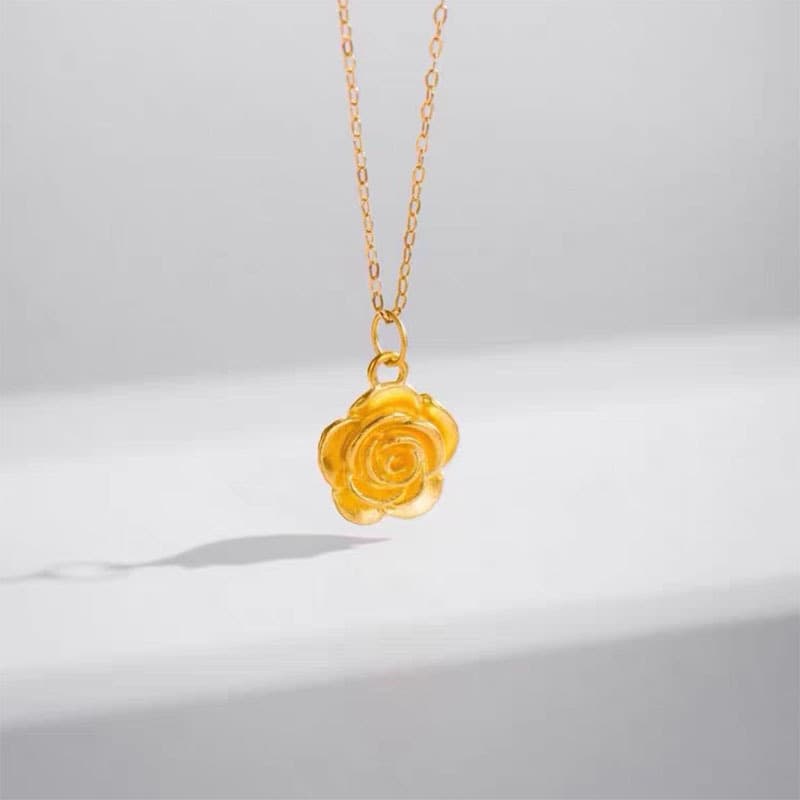 ゴールドアクセサリー レディース 可憐な薔薇モチーフネックレス