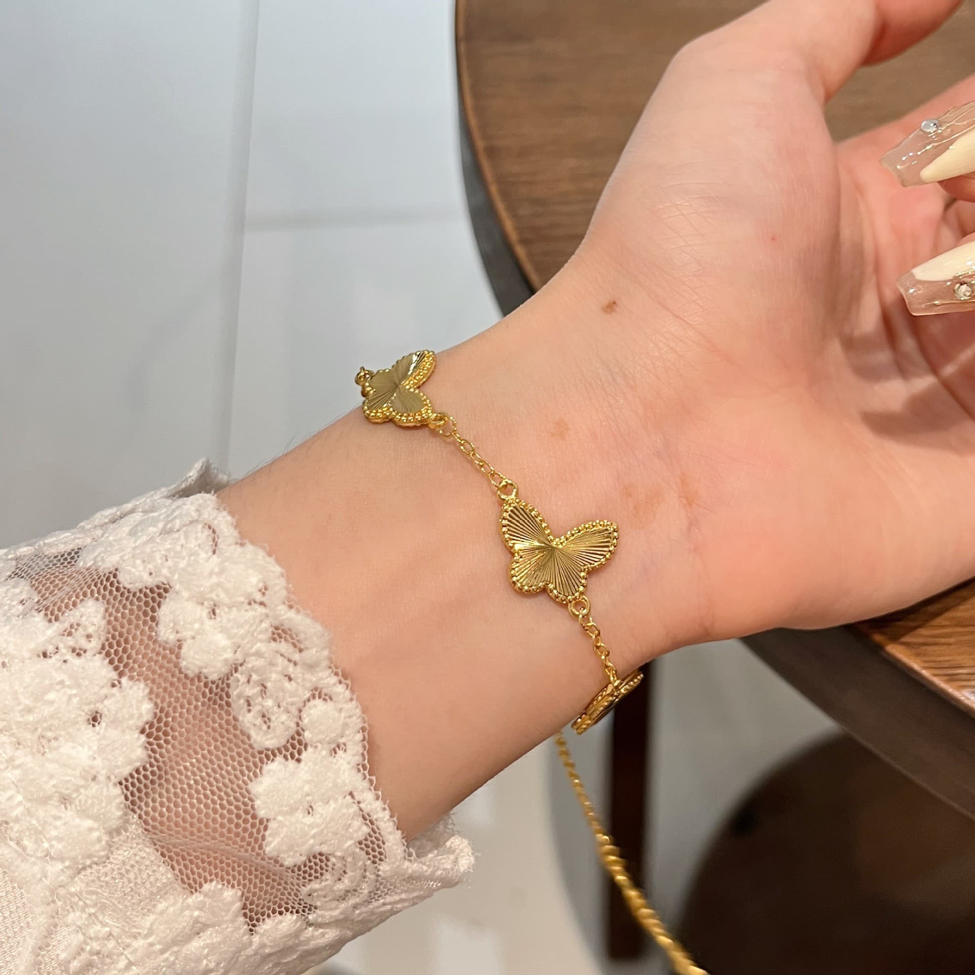 ゴールドアクセサリー レディース 蝶々モチーフ ブレスレット
