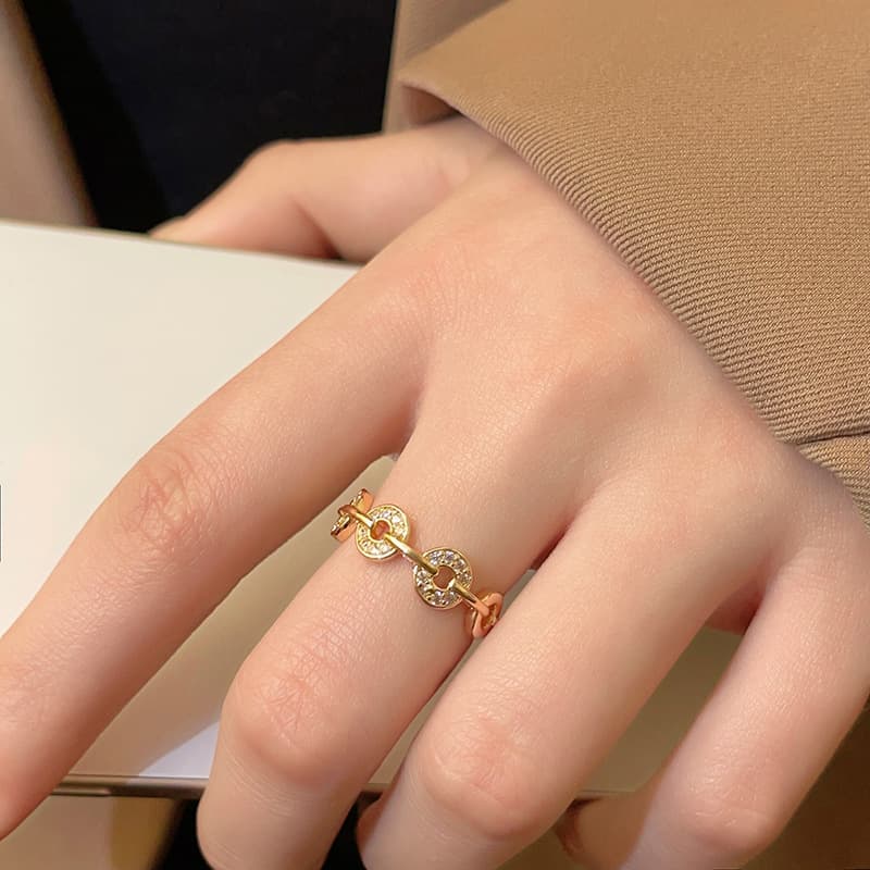 ゴールドアクセサリー レディース 輝きの連鎖 リング