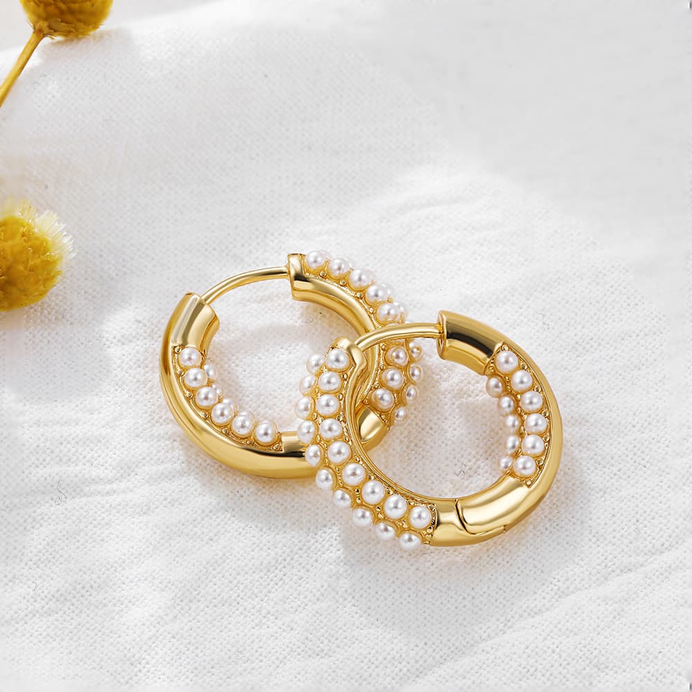 ゴールドアクセサリー レディース 華やかフープピアス