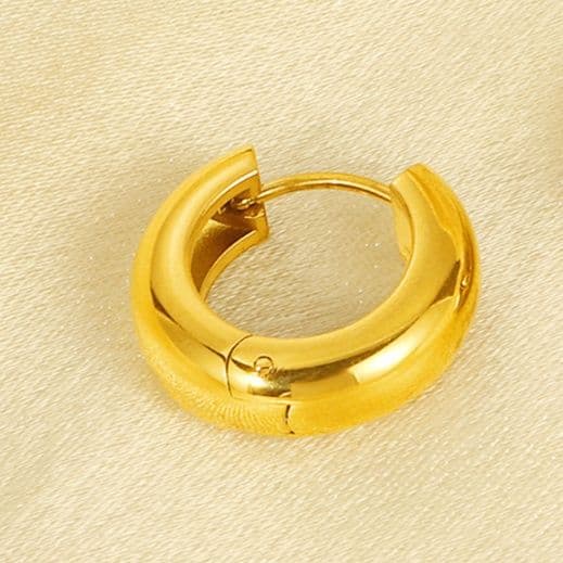 ゴールドアクセサリー  ピアス 丸みを帯びた小ぶりフープピアス