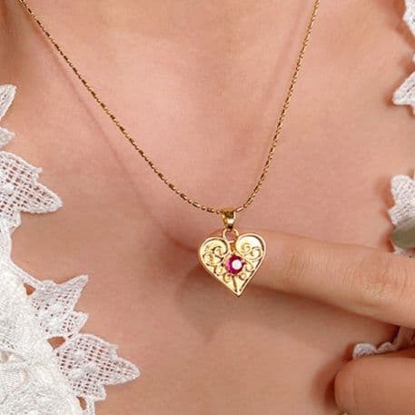 ゴールドアクセサリー ネックレス 華麗なハートの宝石ネックレス