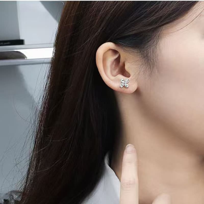 ゴールドアクセサリー レディース 四つ葉のクローバーピアス