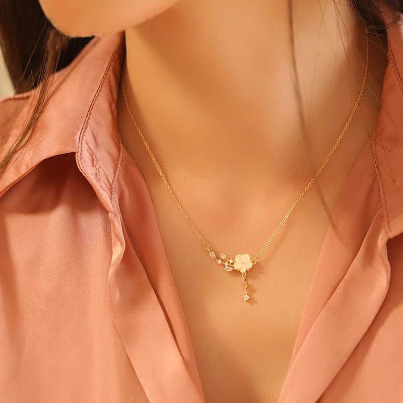 ゴールドアクセサリー レディース 花咲くしずく モチーフネックレス