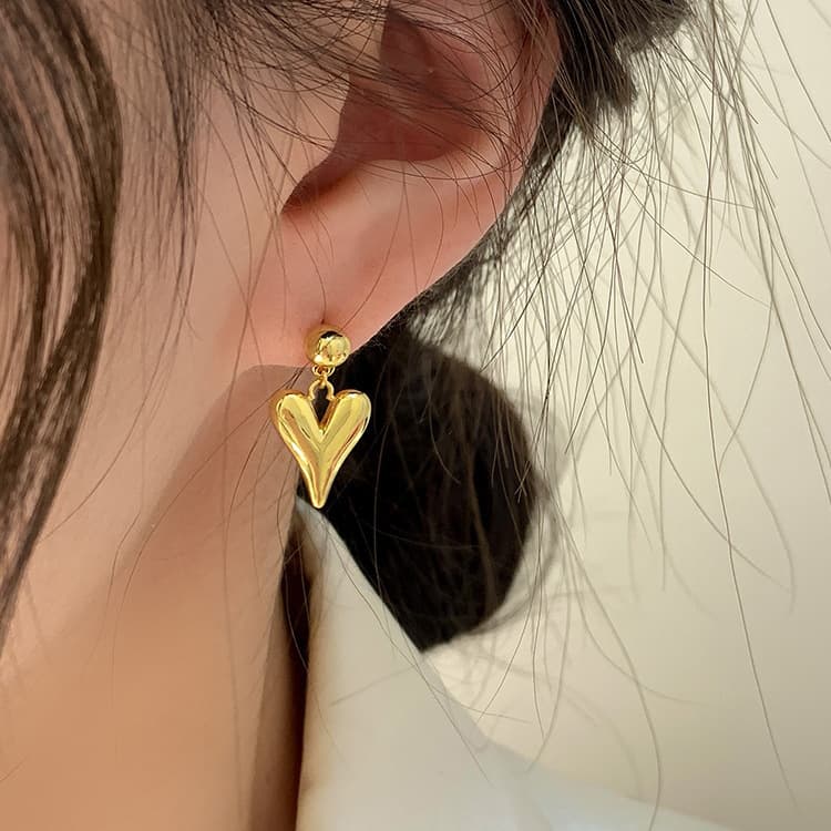 ゴールドアクセサリー レディース 優美なハート揺れるピアス
